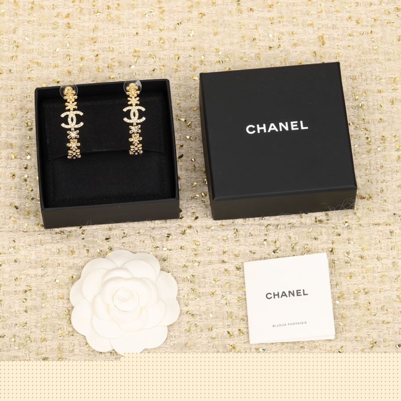 Ch*el necklaces